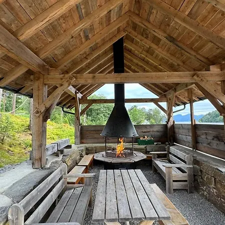 By The With 3 Bedrooms Nyaraló Kvam