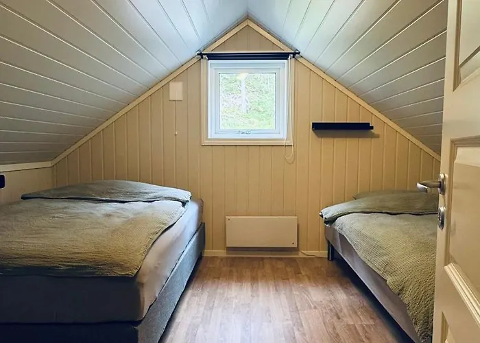 By The With 3 Bedrooms Dom wakacyjny *